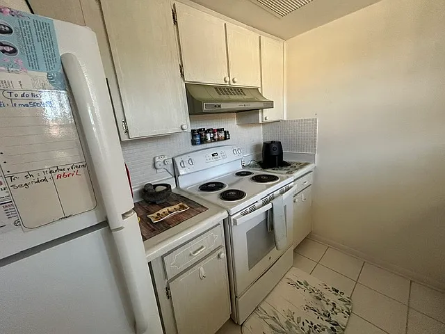 1845 S Highland Ave #10-15 — Photo 12