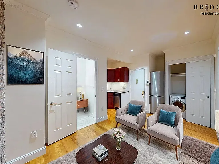 228 E 84th St #4A — Photo 1