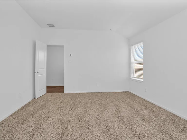 3518 Grassland Dr — Photo 12