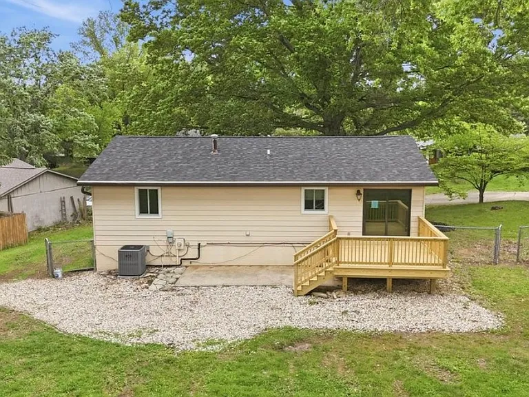 110 S Pine Cone Ct — Photo 10
