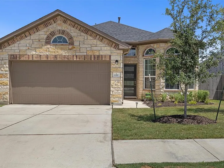 630 Cherrystone Loop — Photo 1