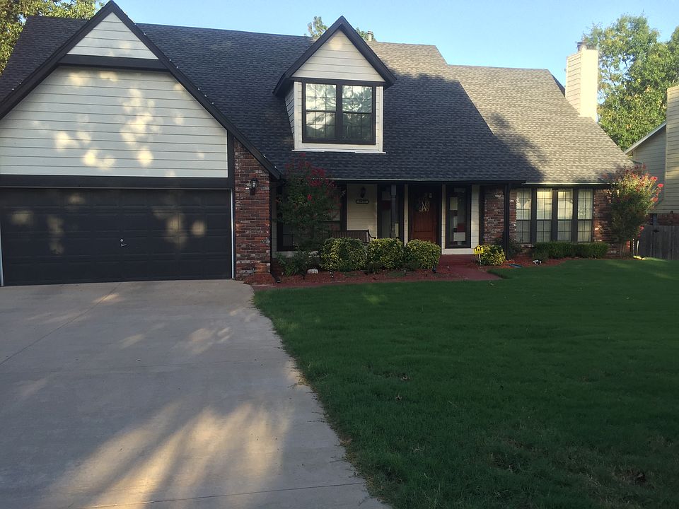 1st image of 502 SW Irvinedale Dr
