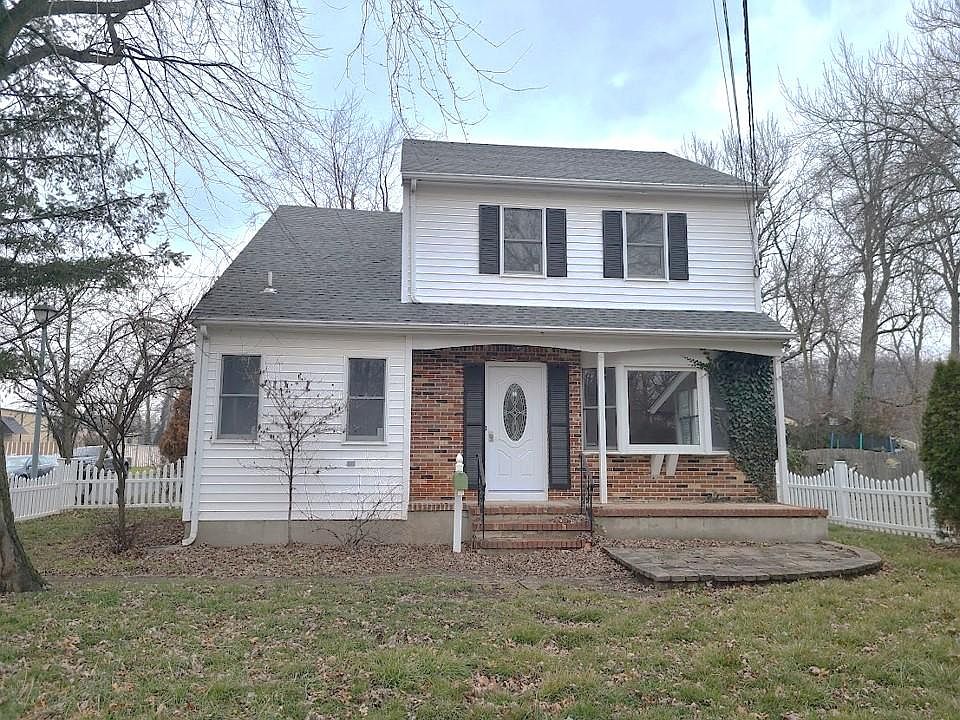 1st image of 354 Brightwood Ave