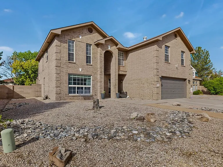 7504 Rio Salado Ct NW — Photo 3
