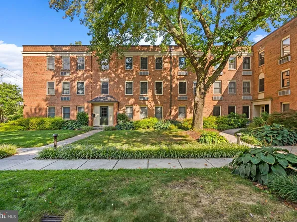 4820 Chevy Chase Dr APT 101, Chevy Chase, MD 20815