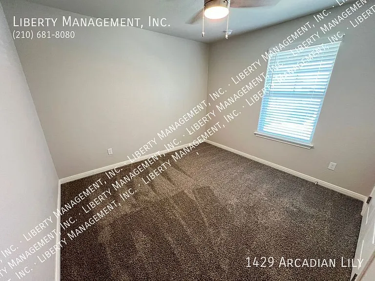 1429 Arcadian Lily — Photo 38