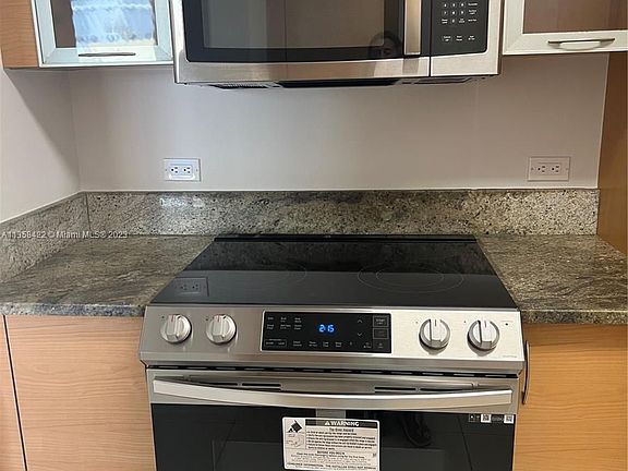 3rd image of 2775 NE 187th St APT 427