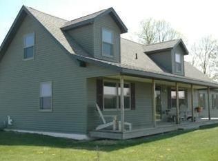 7226 Division Rd, Egg Harbor, WI 54209