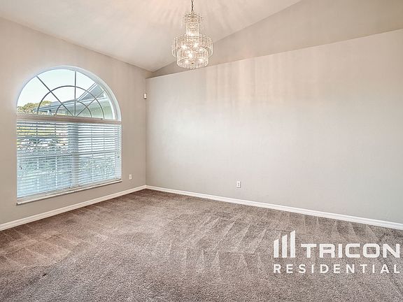 4th image of 10 Pittman Dr