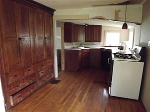 4th image of 41 East St