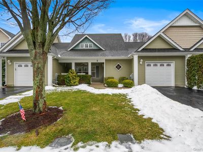 5 Newcastle Court, Riverhead, NY, 11901