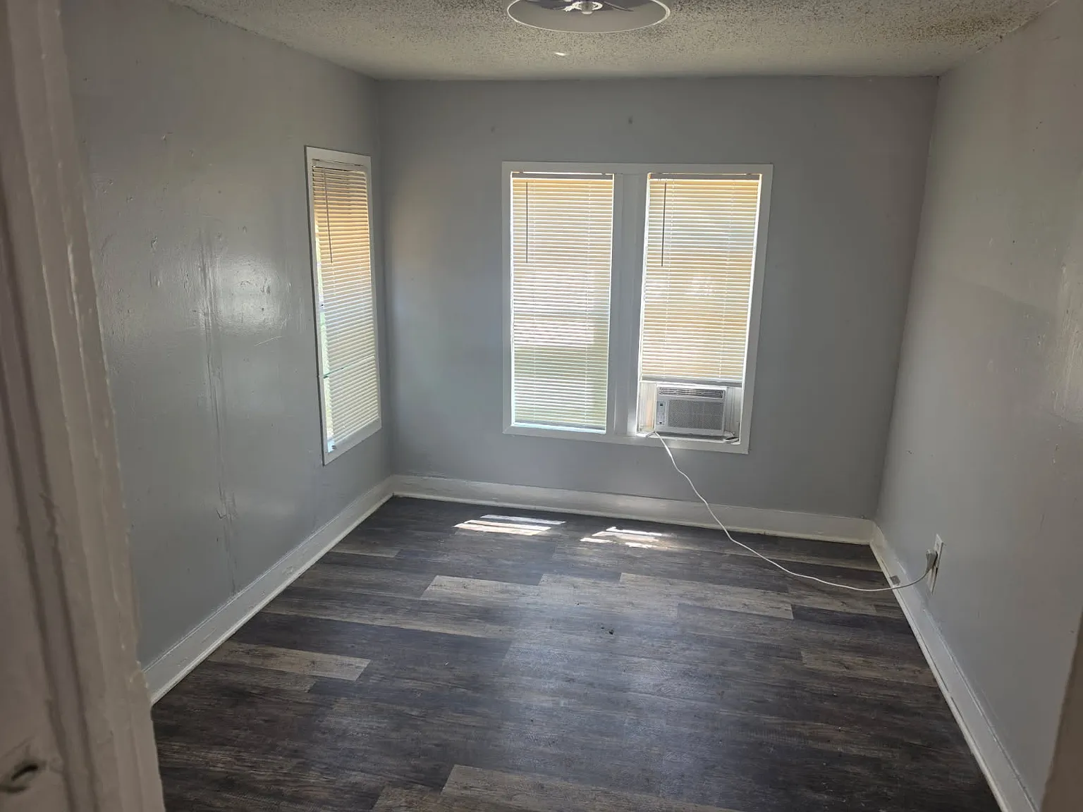 1 bed, $825 — Photo 2