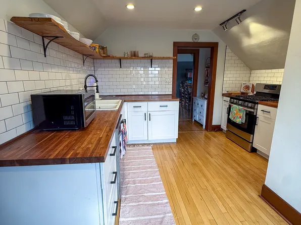 3009-2 N 75th St, Milwaukee, WI 53210