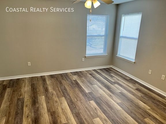 4th image of 46B Park Cir SE