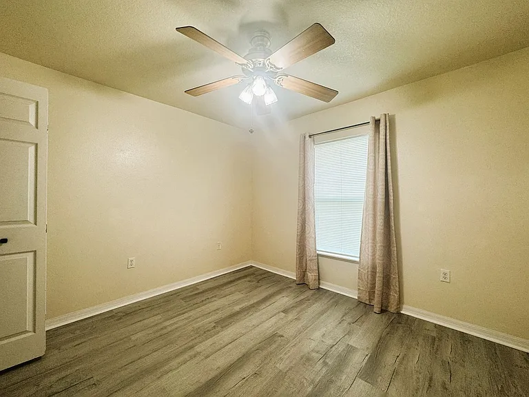 2105 Atwater Dr — Photo 15
