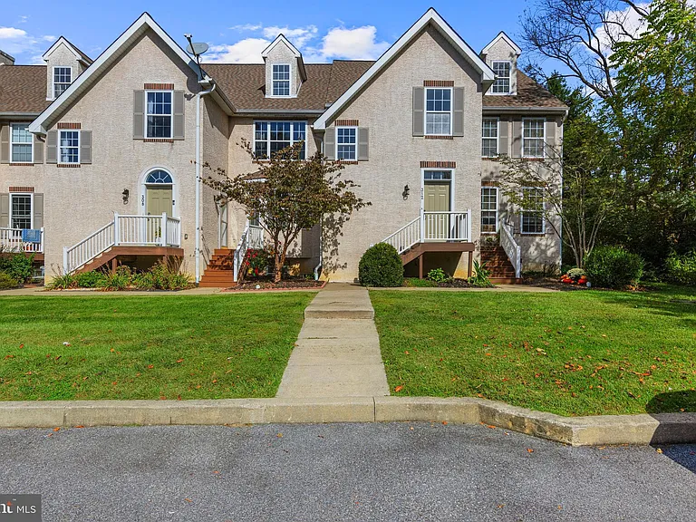 312 Riverbirch Cir #802 — Photo 37