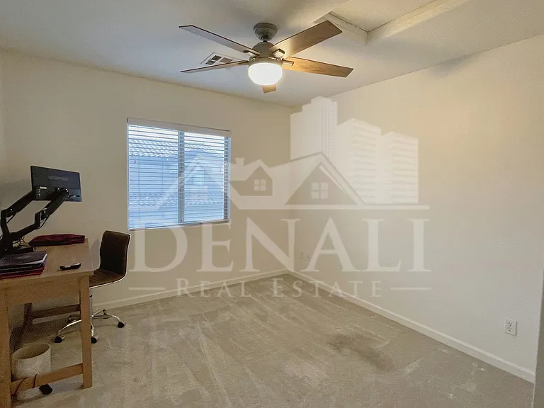 8144 W Beck Ln — Photo 21