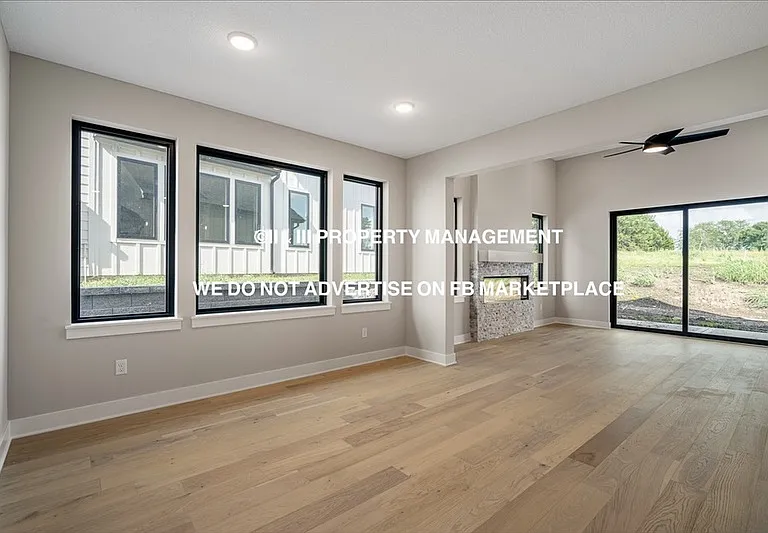 9579 Jupiter St — Photo 11