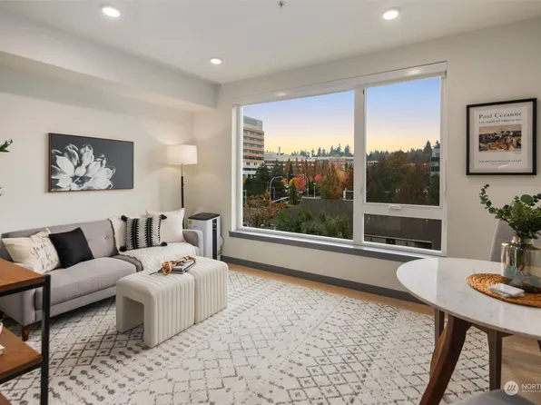 11903 NE 128th St #410, Kirkland, WA 98034