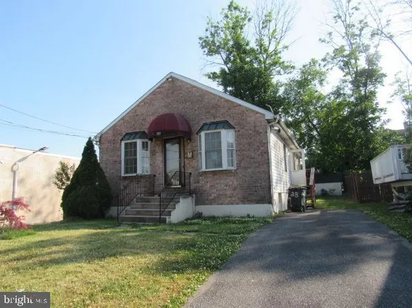 28 Pennington Ave, Morton, PA 19070
