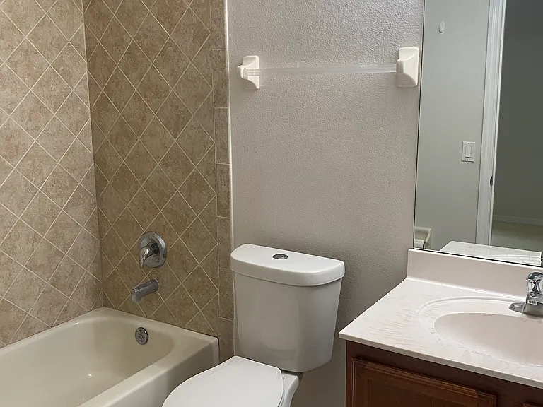 3333 Wilshire Way Rd #8 — Photo 25