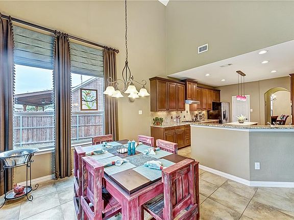 3rd image of 1836 Laurel Valley Dr