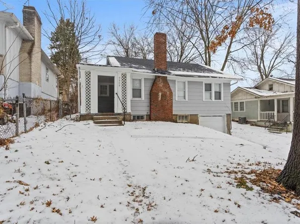 9509 E 16th St S, Independence, MO 64052