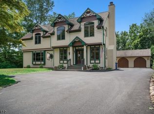 237 Stirling Rd, Watchung, NJ 07069