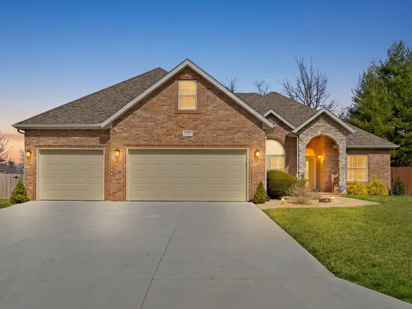 2325 W Camino Alto Street, Springfield, MO 65810