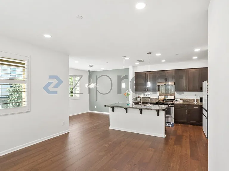 1529 Coyote Creek Way #1529 — Photo 10