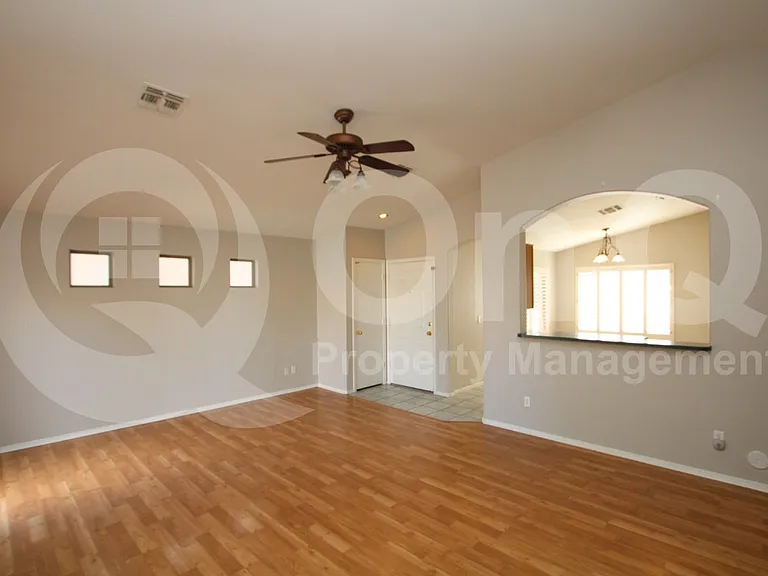 1172 W 18th Ave — Photo 5