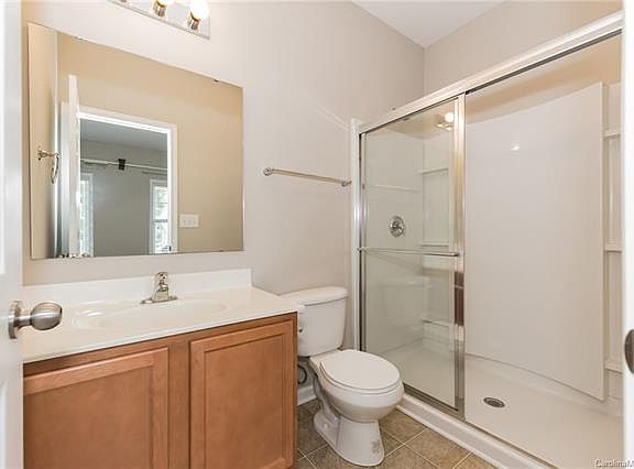 5th image of 4012 Erskine Ln