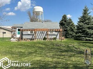 1615 E Oak St, Algona, IA 50511