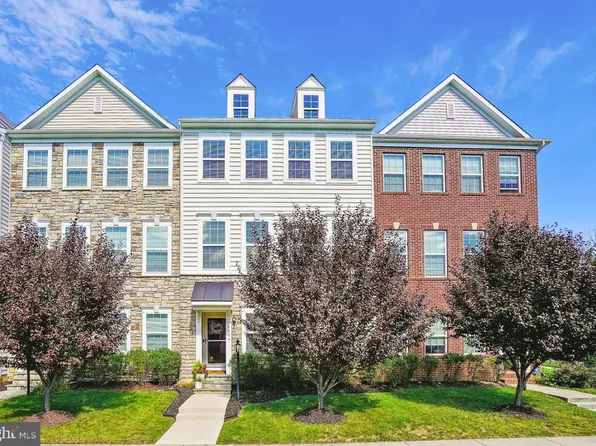 6895 Bryson Cir, Haymarket, VA 20169