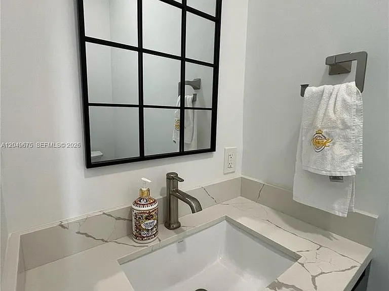 2342 McKinley St #Townhouse 3 — Photo 6