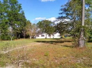 569 Shady Oaks Cir, Hoboken, GA 31542