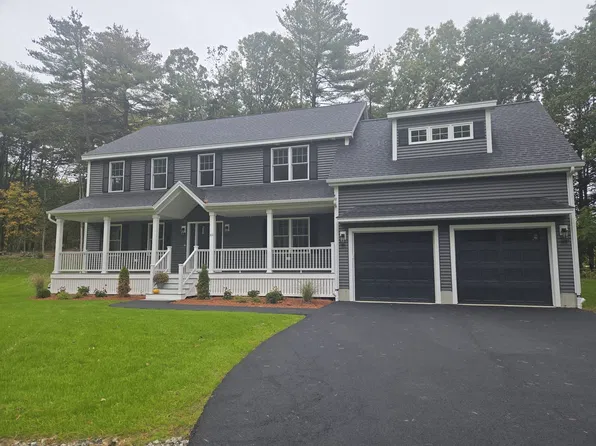 80 Hampstead St, Methuen, MA 01844
