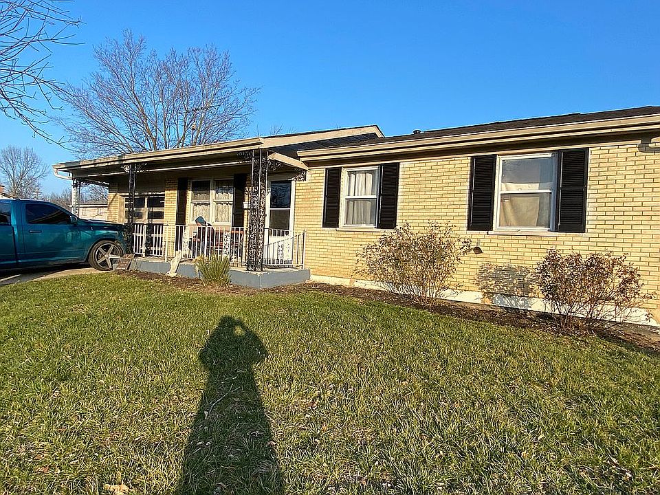 1st image of 10924 Sprucehill Dr