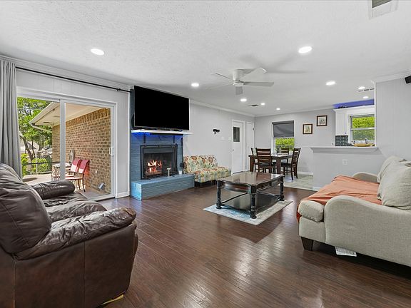 5th image of 347 Merribrook Trl