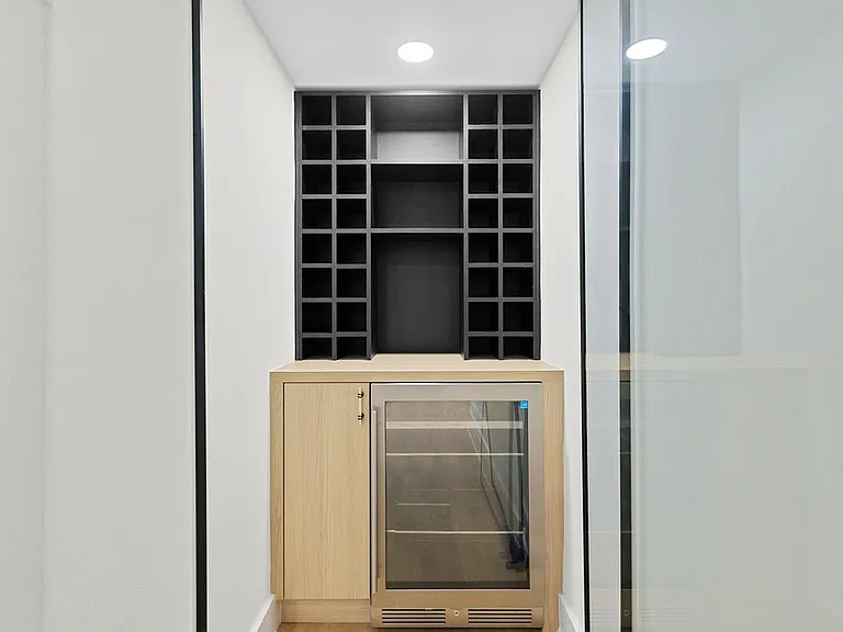 3202 W La Salle St — Photo 46