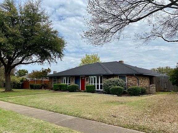 2nd image of 2224 Parkhaven Dr