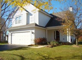 9 Laurel Ct, South Elgin, IL 60177