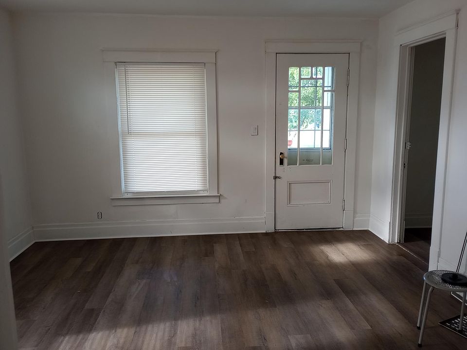 1st image of 2495 Mackenna Ave