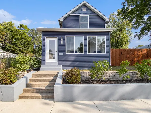 3615 Pleasant St, South Bend, IN 46615
