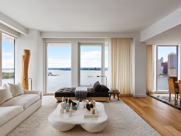 50 Bridge Park Drive image 4 of 28