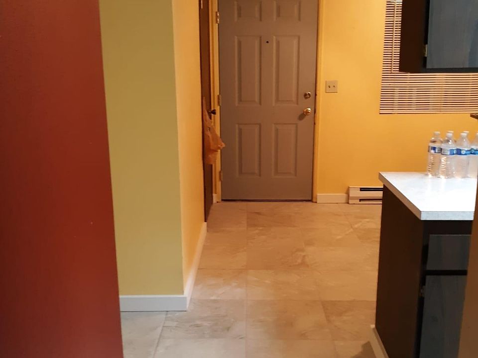2nd image of 2310 W Henry Pl