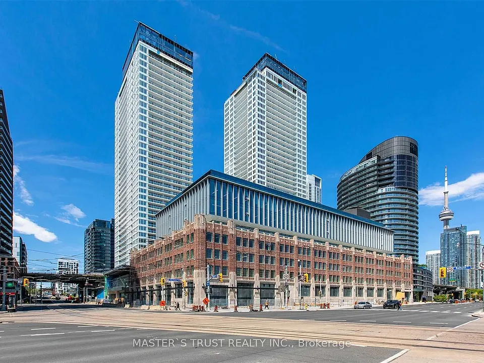 17 Bathurst St #716