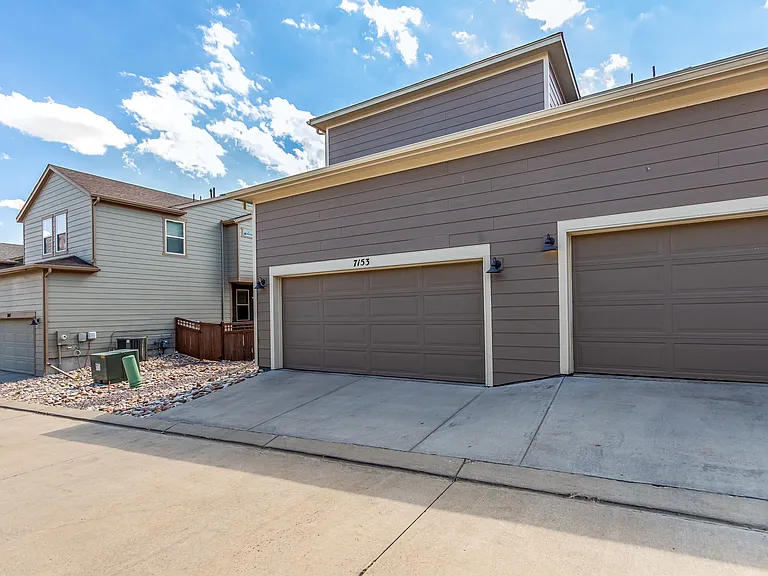 7153 Othello St — Photo 39