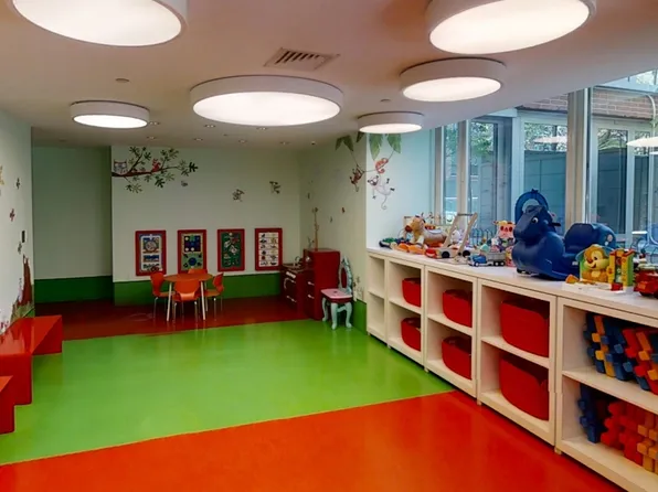 450 West 17th Street image 11 of 19