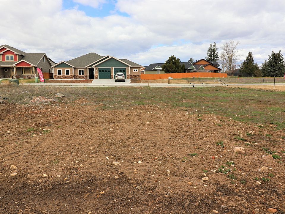 2nd image of 31 Sunrise Ln